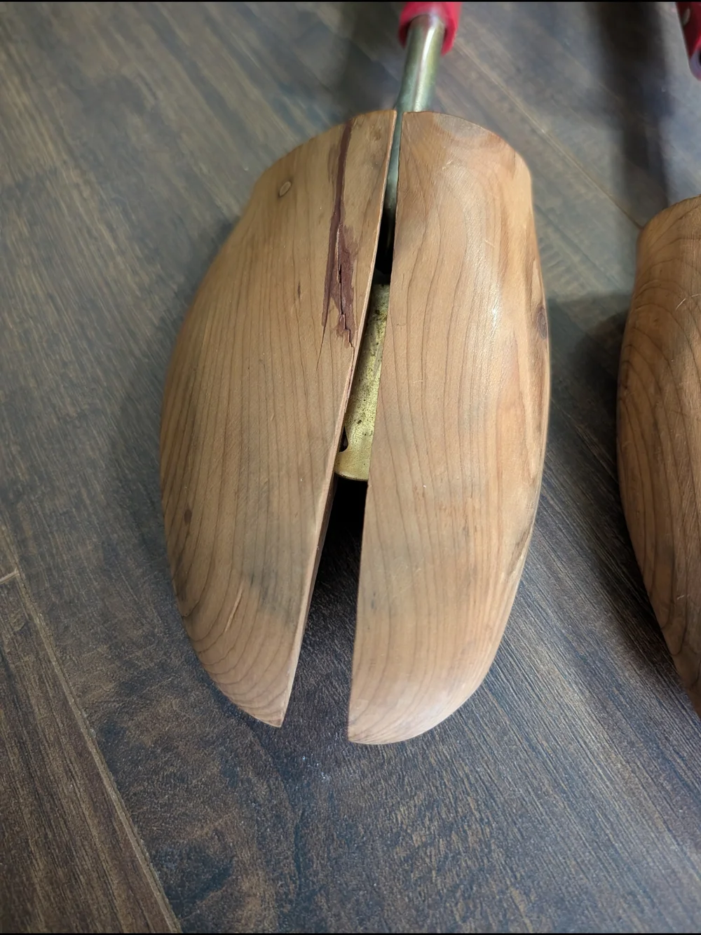 Florsheim Men's Mi USA Wooden Shoe Trees with Red Handles Travel Tree Rochester